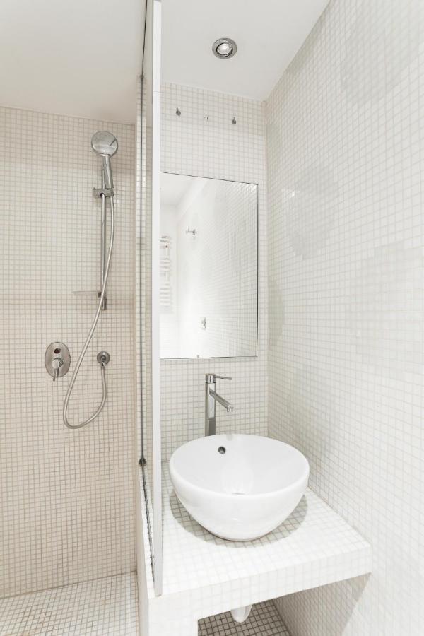 Charming Penthouse In Piazza Venezia With Terrace Lägenhet Rom Exteriör bild