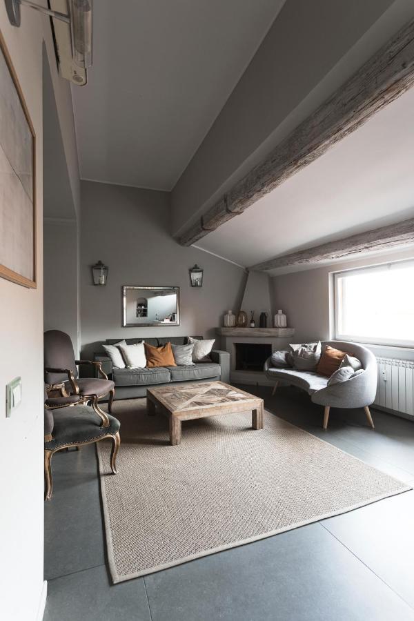 Charming Penthouse In Piazza Venezia With Terrace Lägenhet Rom Exteriör bild