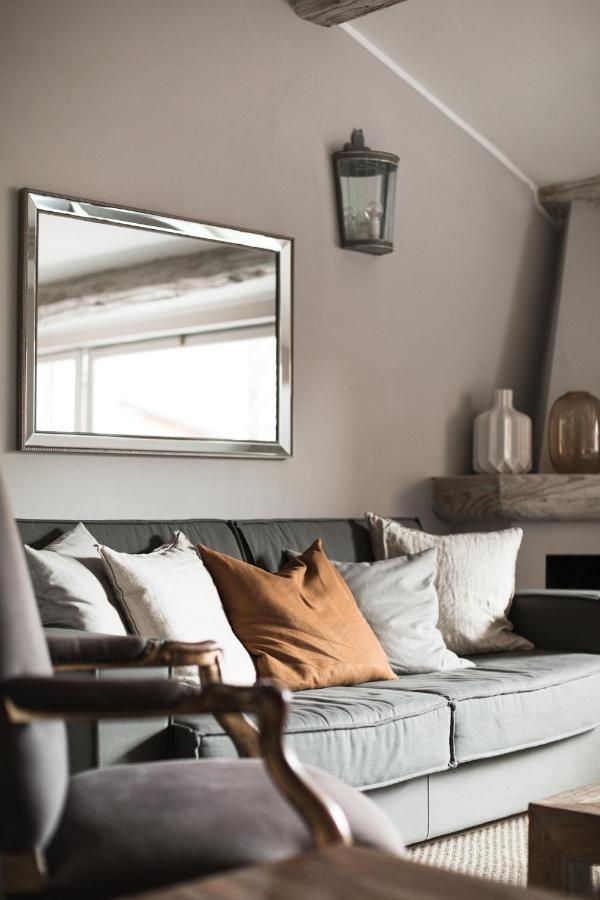 Charming Penthouse In Piazza Venezia With Terrace Lägenhet Rom Exteriör bild